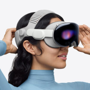 Apple Vision Pro Spatial Computer – Mixed Reality Headset – M2 + R1 Chip